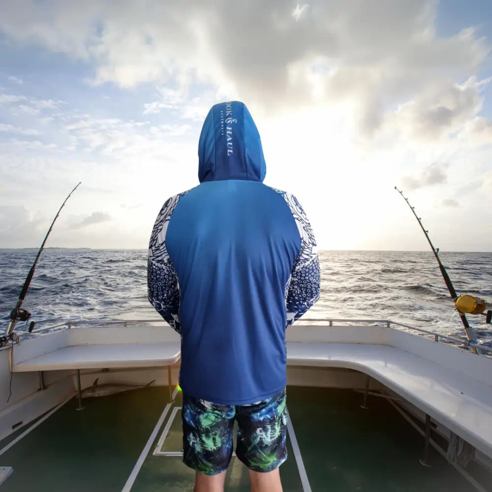 Hook And Haul | Hook-It Range Blue/White Hooded Fishing Shirt - Big Bite Fishing Shirts